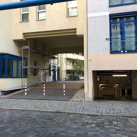 Sonnige Wohnung Im Zentrum Mit Terrasse U Tiefgarage - Netflix & Prime 莱比锡 外观 照片