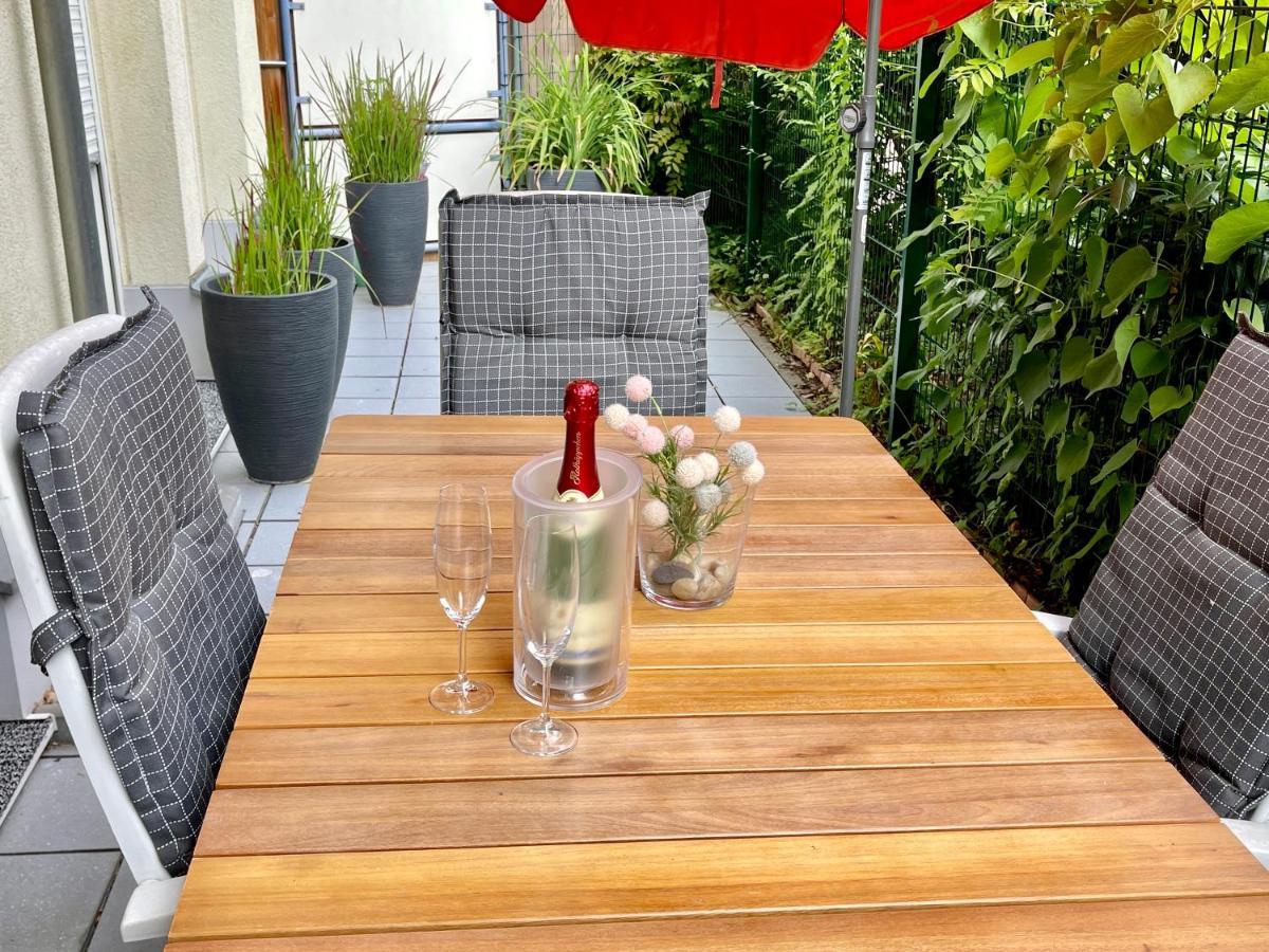Sonnige Wohnung Im Zentrum Mit Terrasse U Tiefgarage - Netflix & Prime 莱比锡 外观 照片